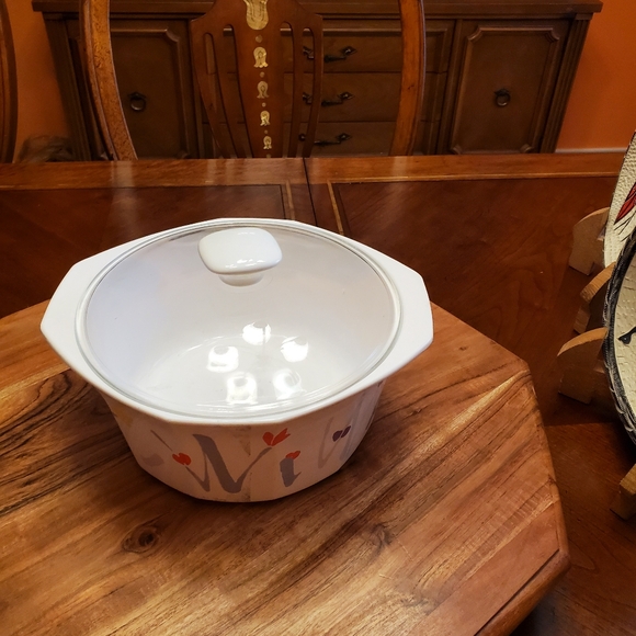 2.25 Qt Round Covered Casserole Fresh Mint (Made In Japan) by STUDIO NOVA - Picture 5 of 8